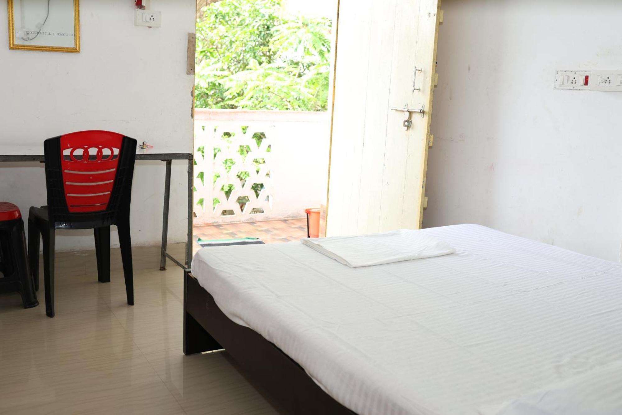 Kriya Yoga Wellness Hotel Dhablat Ngoại thất bức ảnh