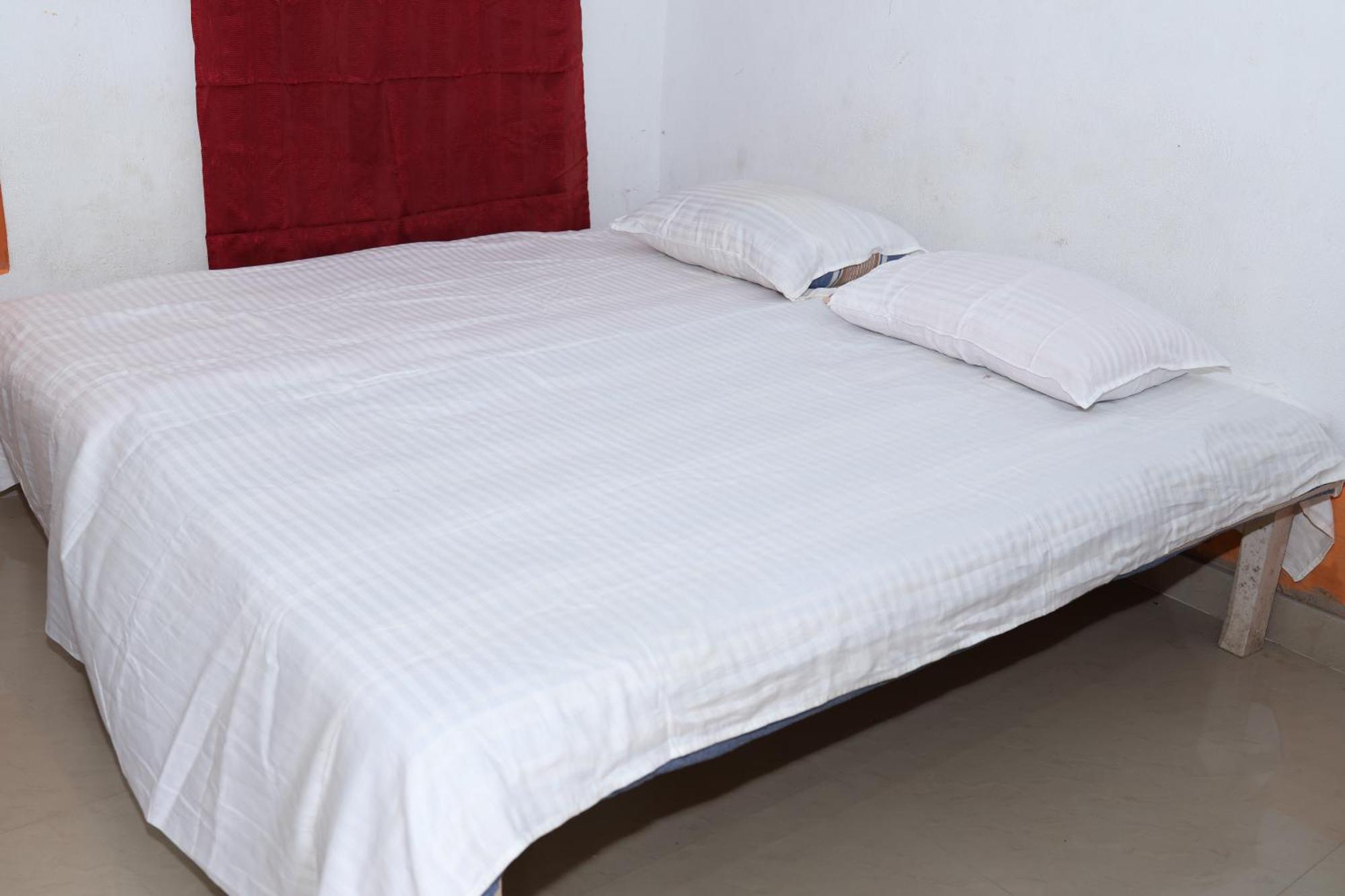 Kriya Yoga Wellness Hotel Dhablat Ngoại thất bức ảnh